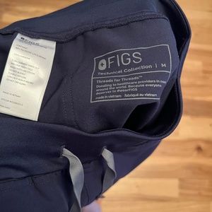 Navy high waisted yola scrub pants medium regular